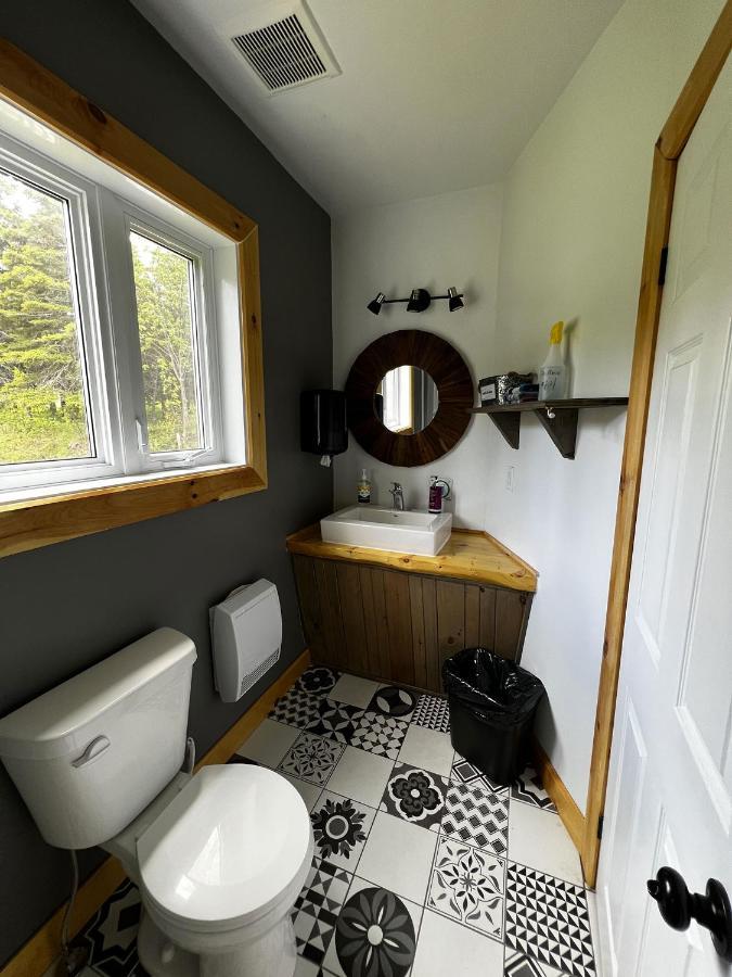 Chill Shack - Auberge Jeunesse Sainte Anne des Monts Exterior photo