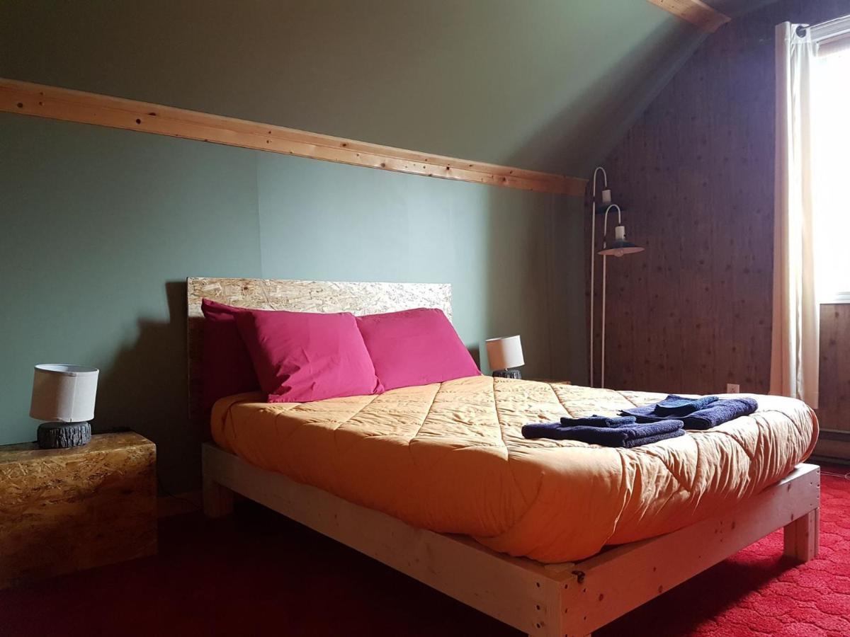 Chill Shack - Auberge Jeunesse Sainte Anne des Monts Exterior photo